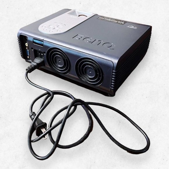 BenQ PB6200 Home/Office Theatre Projector With Power Cable NOT WORKING‎ Turns On - Picture 8 of 10